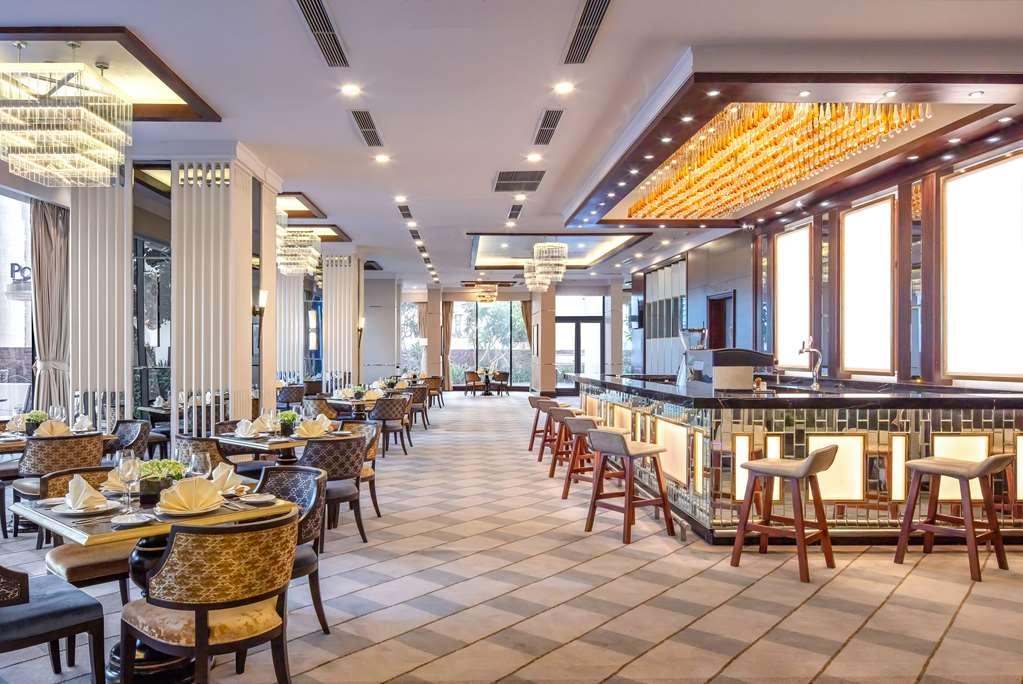מלון Melia Vinpearl Nha Trang Empire מסעדה תמונה